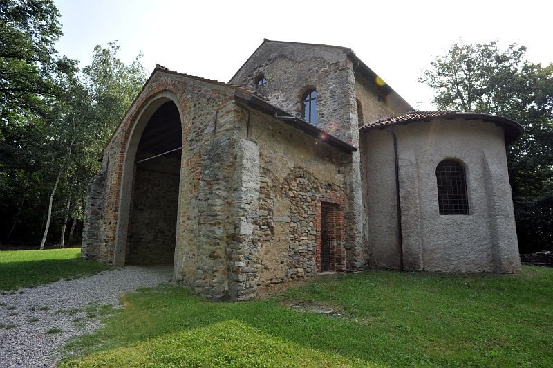 Castelseprio. La chiesa di S. Maria foris portas.