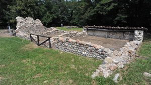 Castelseprio. Le case dei canonici. 